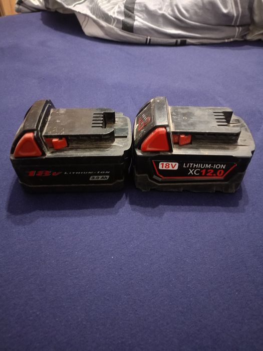 Sprzedam 4 baterie Milwaukee M18