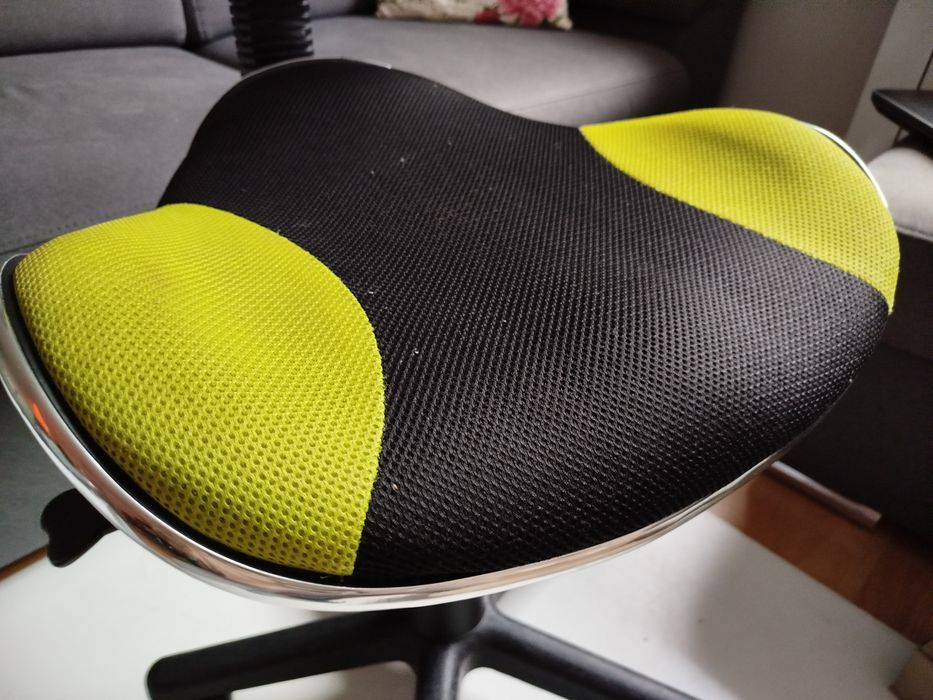 Krzesło obrotowe do biurka młodzieżowe