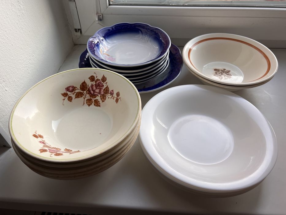 Столові сервізи. Тарілки