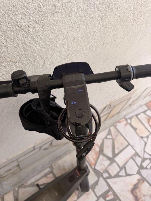 Trotinete Elétrica NIU KQi2 Pro - Com Carregador + Cadeado e Bolsa