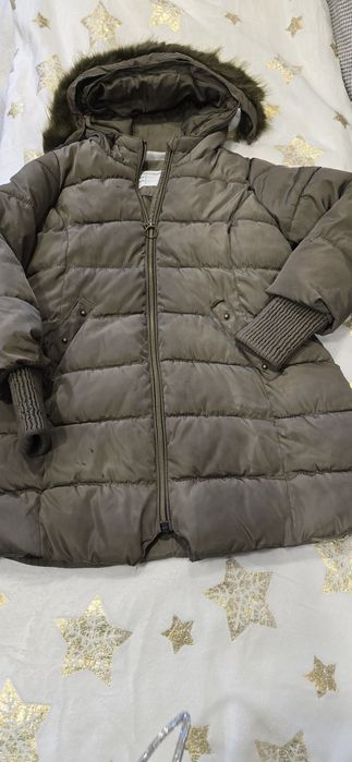 Dziewczęca kurteczka khaki z futerkiem – ciepło i styl na zimę