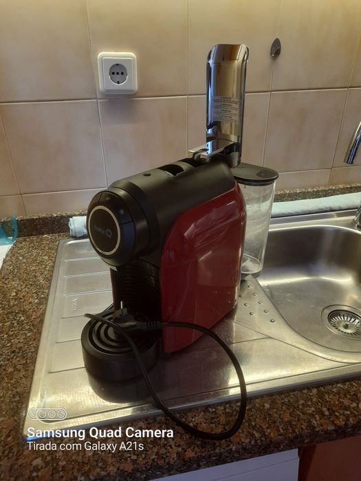 Máquina de café Delta Q - 50€ muito bem estimada
