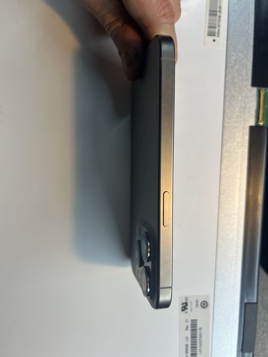 Iphone 15 pro 128gb icloud