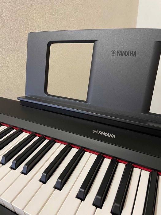Yamaha NP-35 Piaggero Black