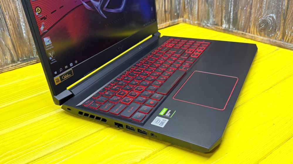 Стильний Геймерський Ноутбук Acer Nitro 5  AN515-55 /Core i5-10300H/GTX 1650 TI 4 GB