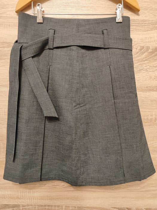 Spódnica szara z paskiem