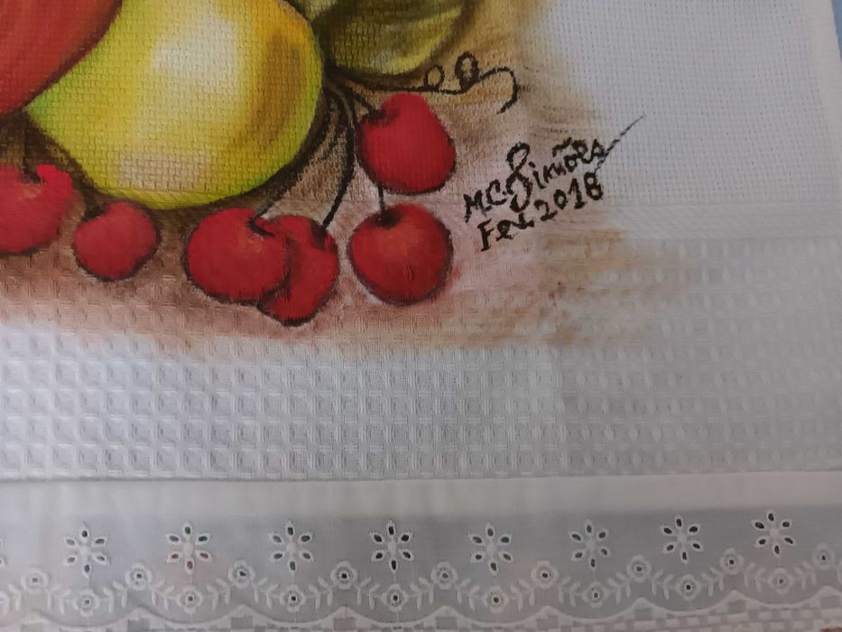 Pintura à mão em tecido
