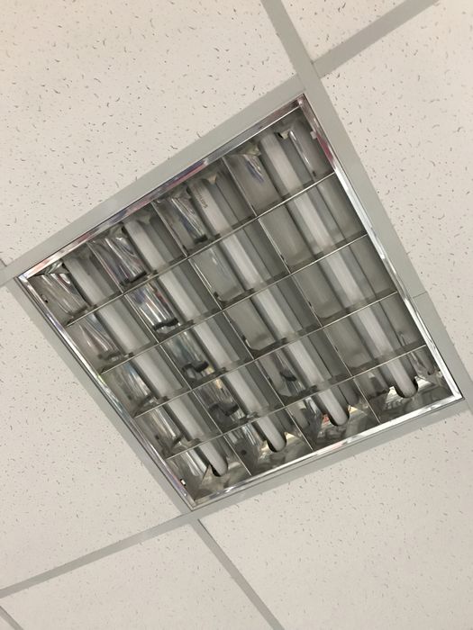 Світильники растрові б/у