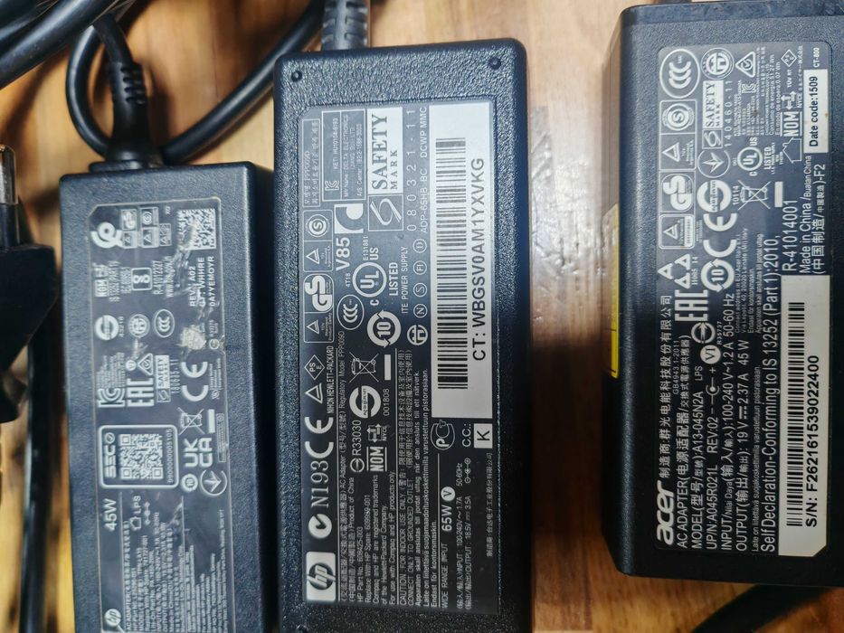 блоки живлення до ноутбуків Hp, acer та інші