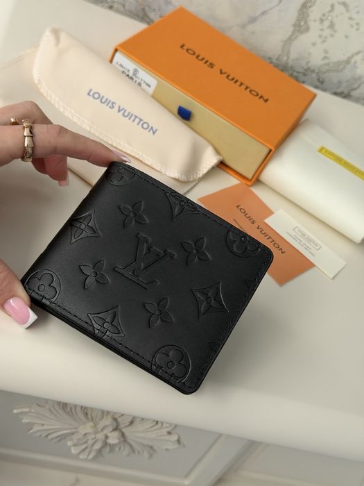 Черный кошелёк louis vuitton