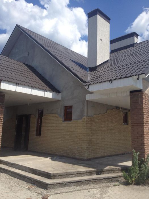 Продам дом в Орловщине . Хозяин. 24 сотки