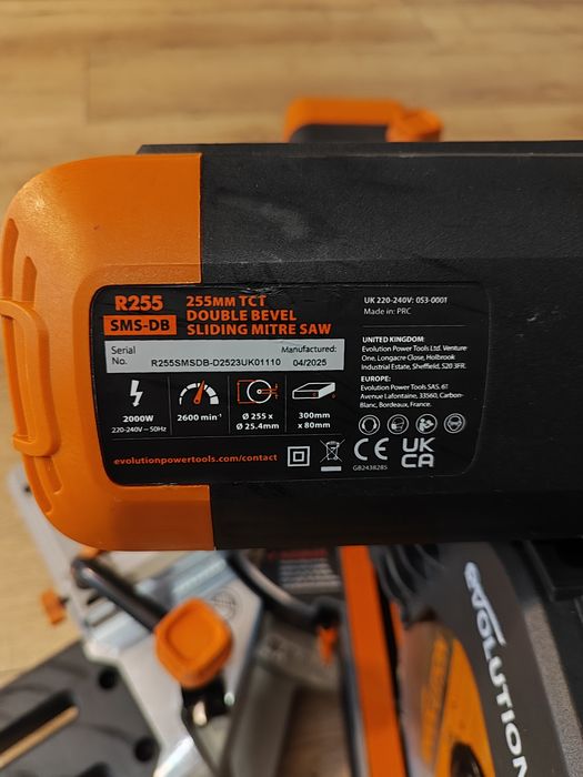 Piła ukosowa z posuwem Evolution SMS-DB 2000w, tarcza 255mm, 2025r
Pi