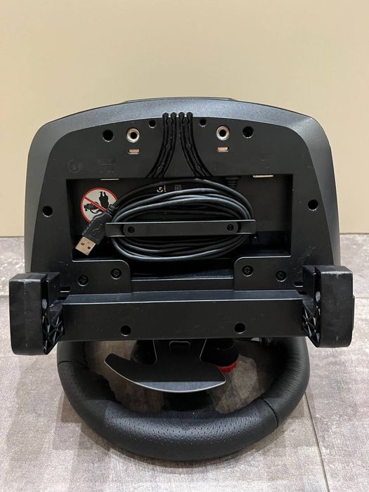 Руль logitech g29 Driving Forse  Racing Wheel