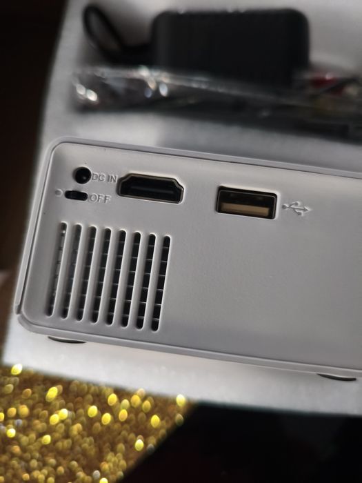 Projektor led HD