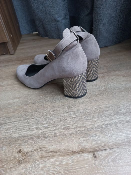 Туфлі жіночі (39 розмір)