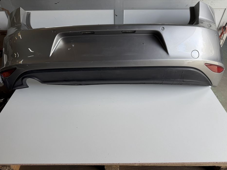 Parachoques traseiro VW golf 7 / completo