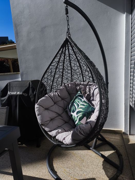 Cadeirão baloiço cinza