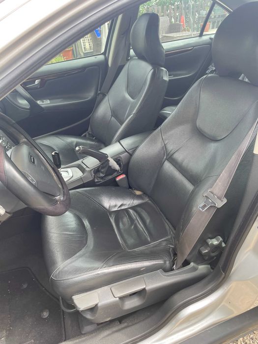 Volvo S60 2.3cc T5 250cv origem (Ler Descrição)