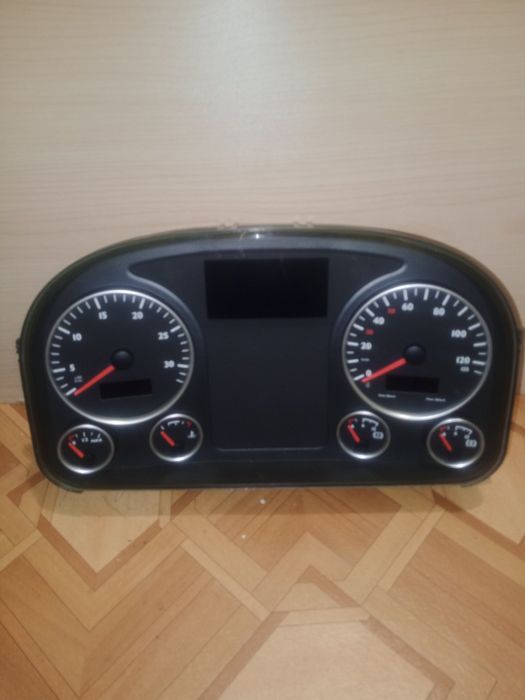 Комбинация приборов, панель Man