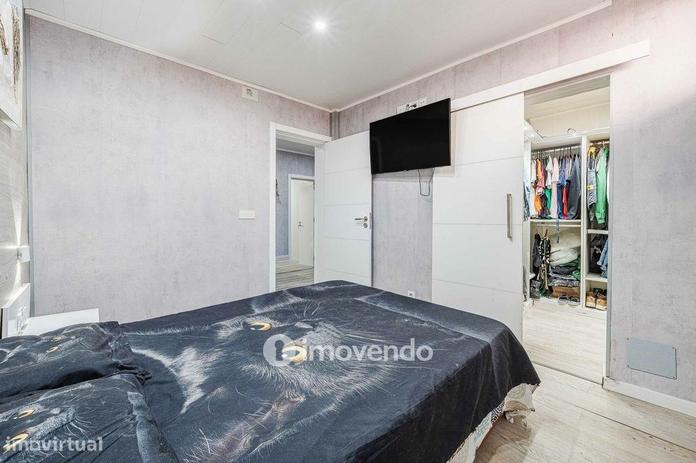 Apartamento T1+1, com logradouro grande, em Odivelas