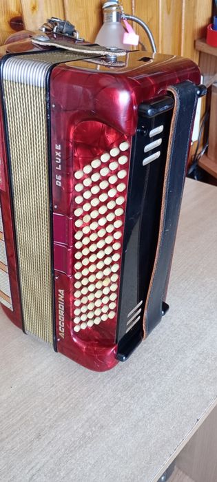 Akordeon guzikowy Hohner Accordina - De  Luxe  96- b. 2- chór