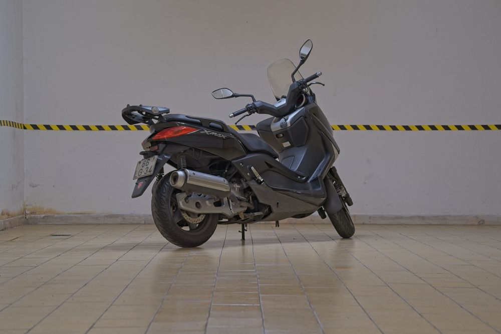 Yamaha X-Max 125