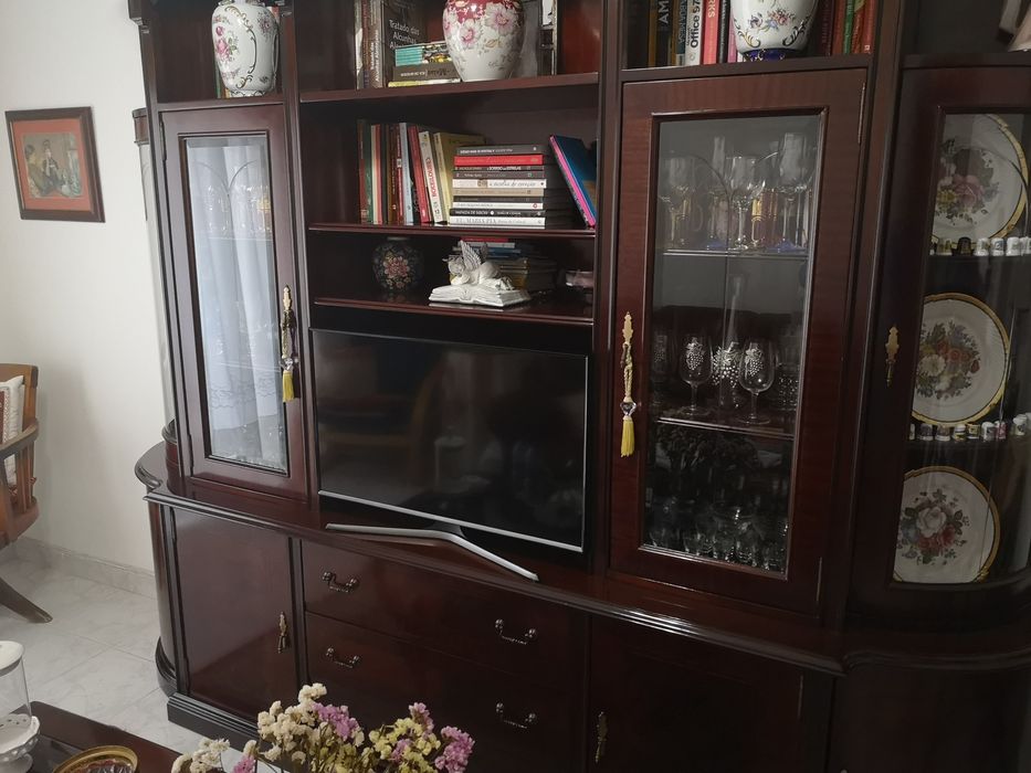 Móvel de Sala Cristaleira