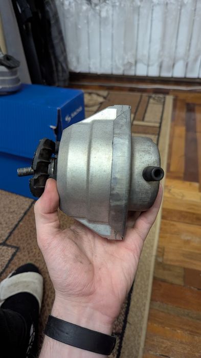 Подушки двигуна м57n e60