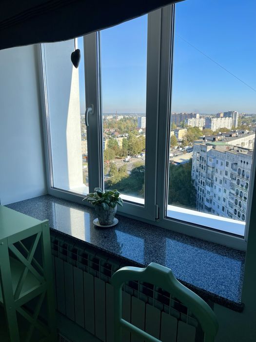 3-кімн. Квартира 100 м.кв (р-н Панчішна ф-ка)