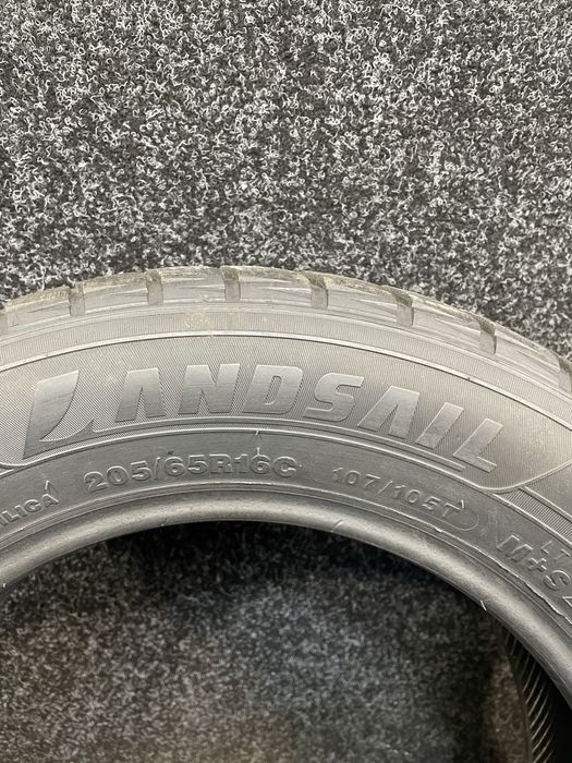 LandSail 205/65R16C Snowstar