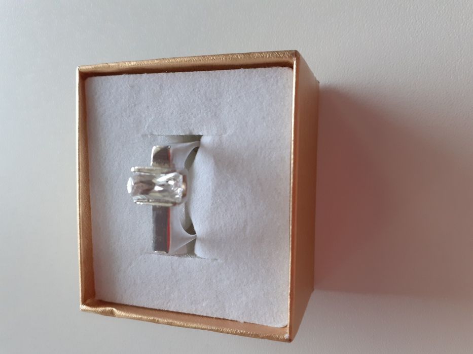 Pierścionek srebrny