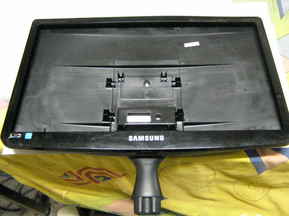 Samsung S19A100N---разборка