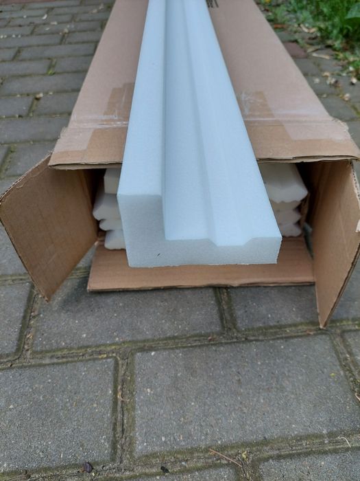 Sztukateria  12 szt nowa wys 11 cm