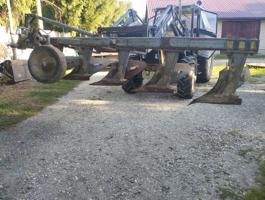 Sprzedam pług 4,5 skibowy