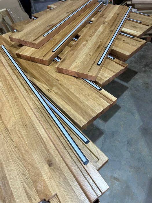 Stopnie dębowe i jesionowe – dywanowe, na wymiar, kolor, Polska