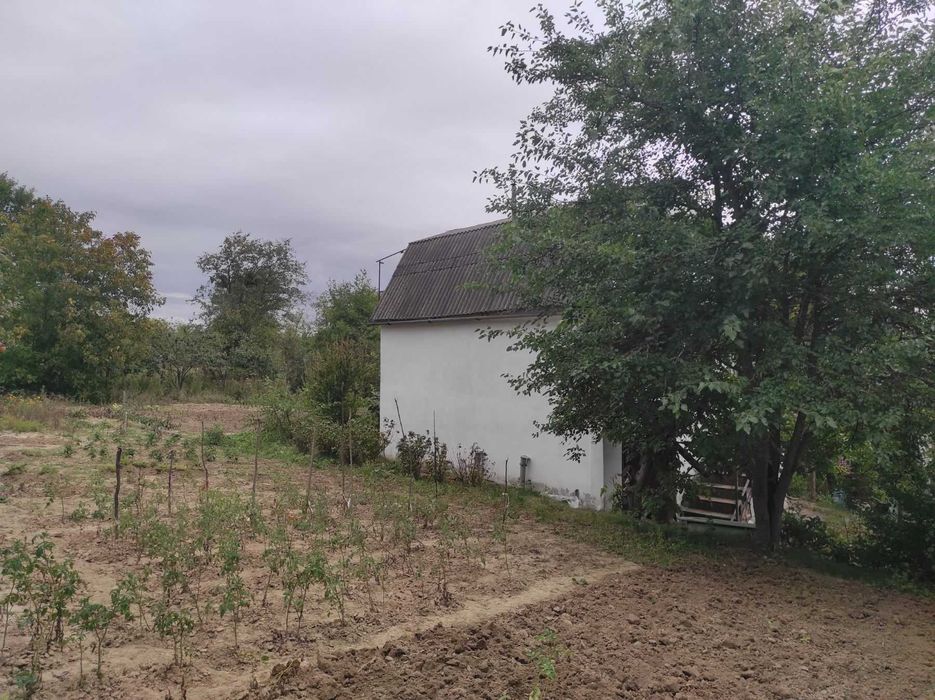 Дачний будинок в СДТ «Красне», біля Вінниці.