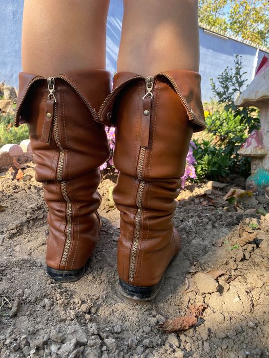 Чоботи зимові жіночі