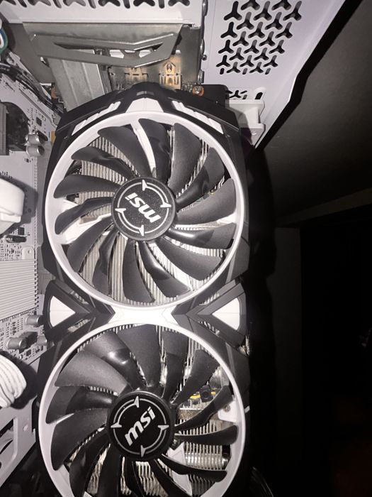 Vendo uma gtx 1060 6gb boa para jogos