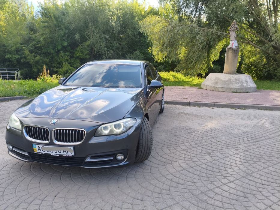 Продам бмв ф 10, 520і