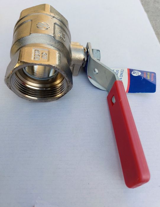 Zawór kulowy woda 1 1/4" GW DN 32 PN30 SENA VA30