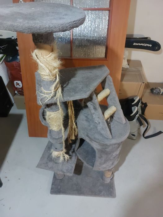 Drapak / domek dla kota