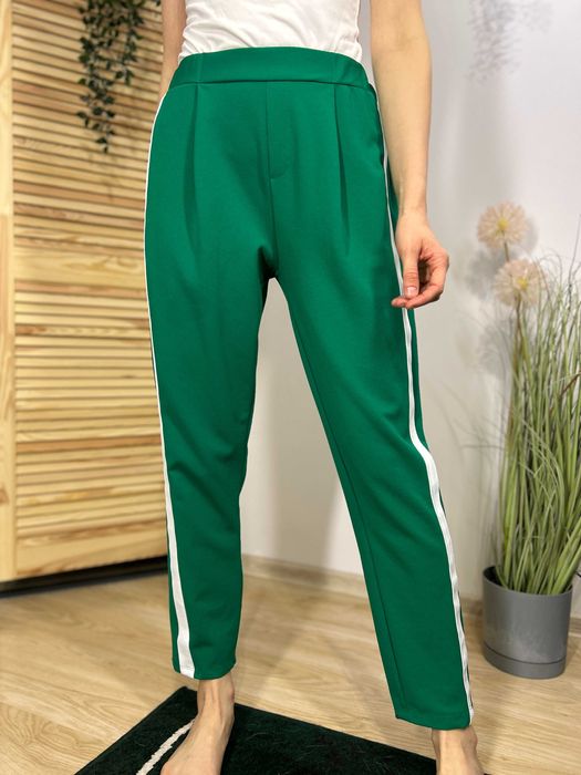 Zielone damskie spodnie na gumce New Look – rozmiar 40