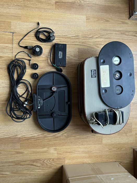 Kamera analogowa Bolex h16 różne akcesoria