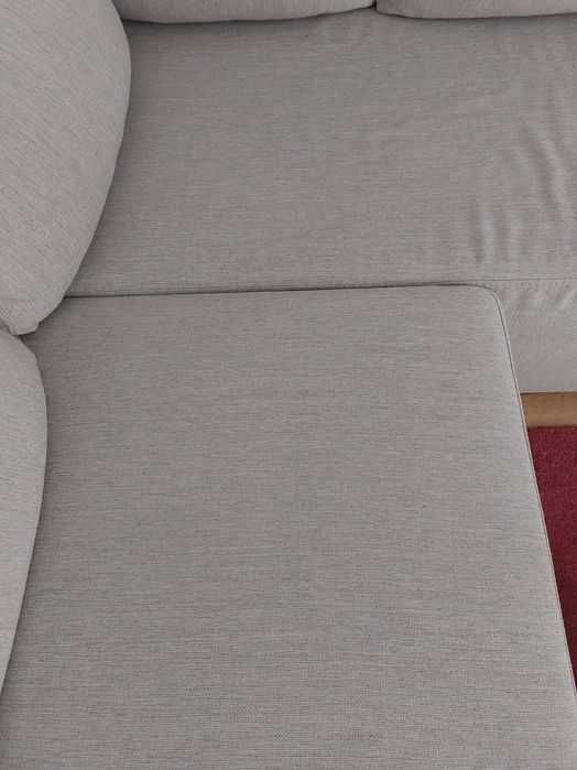 Jasnoszary narożnik 250 cm z funkcją spania