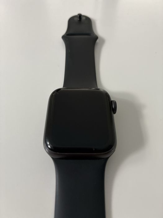 Apple Watch SE || Cellular || GPS || 40 mm