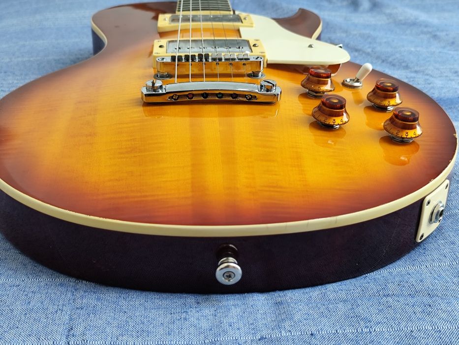 Guitarra Les  Paul Washburn WP-50 (pós law suit) 1990 em bom estado.