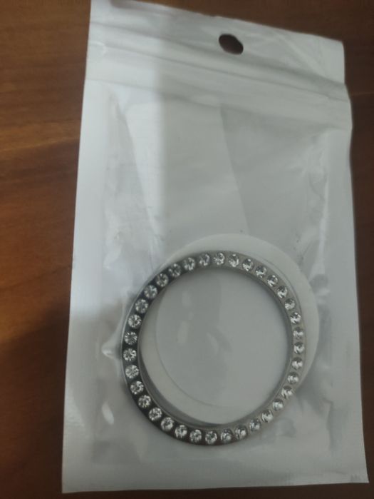 Anel com brilhantes para start&stop do carro