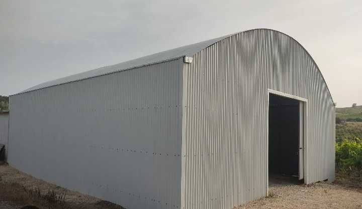 Alugo armazém  ou vendo em Almeirim