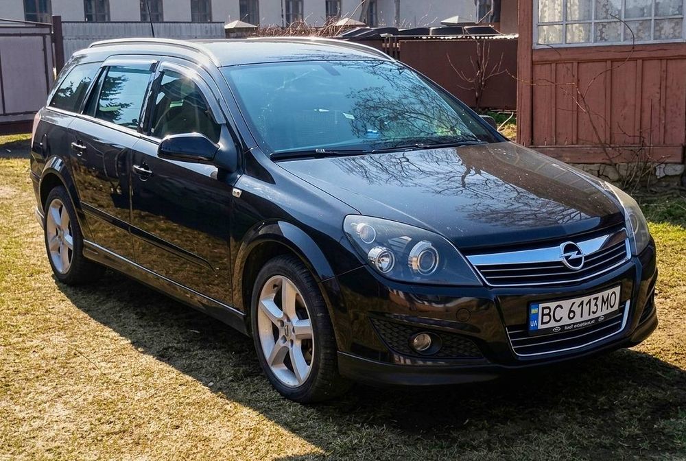 Продам Опель Астра H