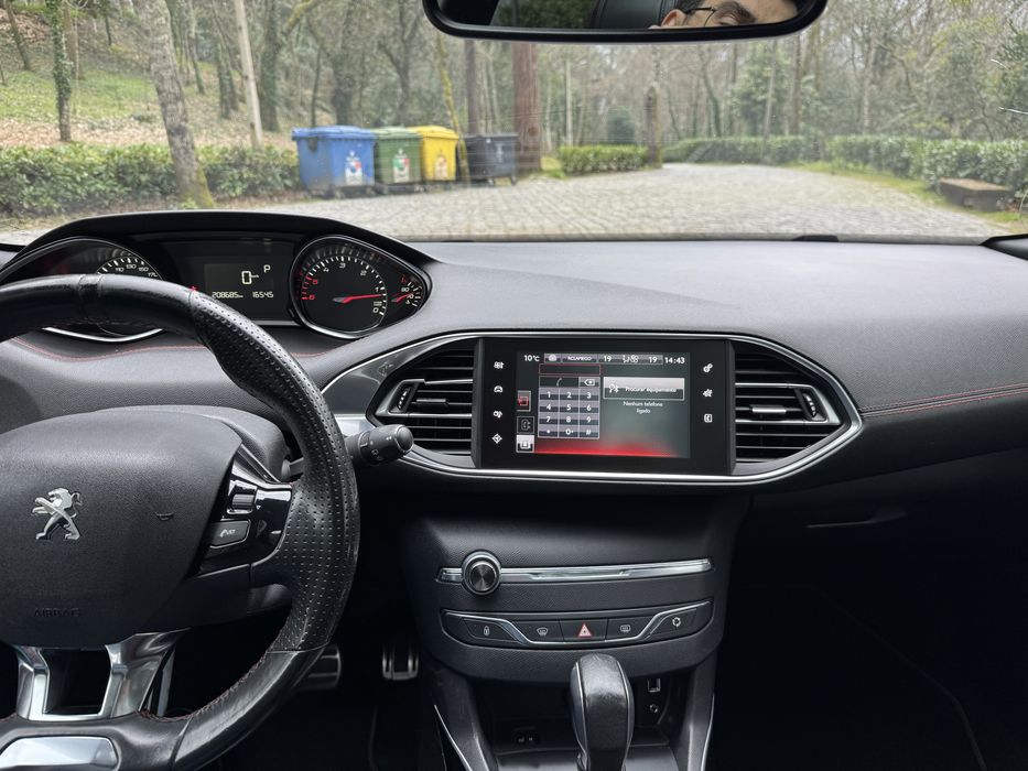 Peugeot 308 SW GT Line 1.6 HDi Auto | Teto Panorâmico • Pele